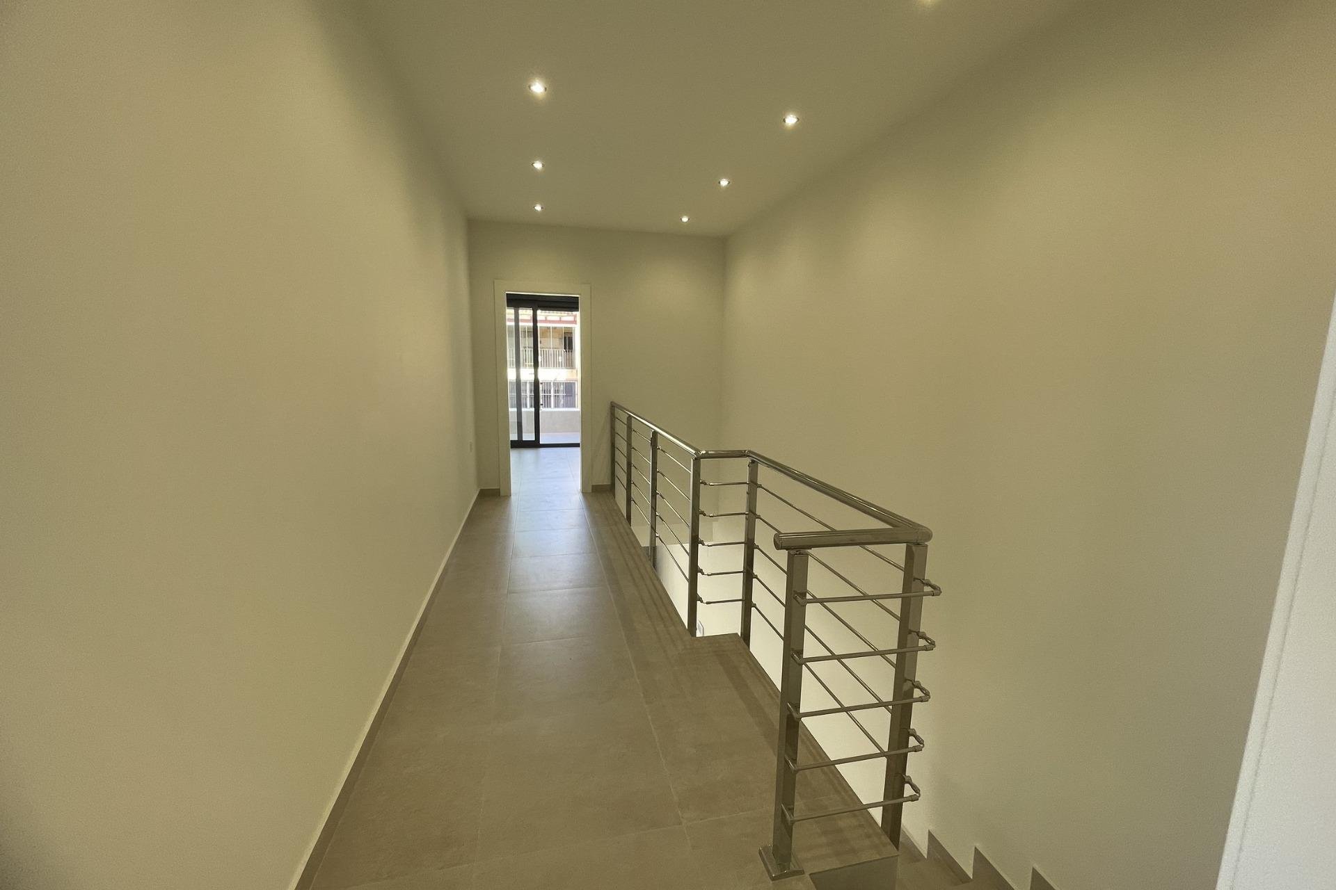 Rynek Pierwotny - Willa - Almoradí - Heredades