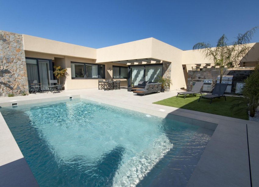 Rynek Pierwotny - Willa - Baños y Mendigo - Altaona Golf