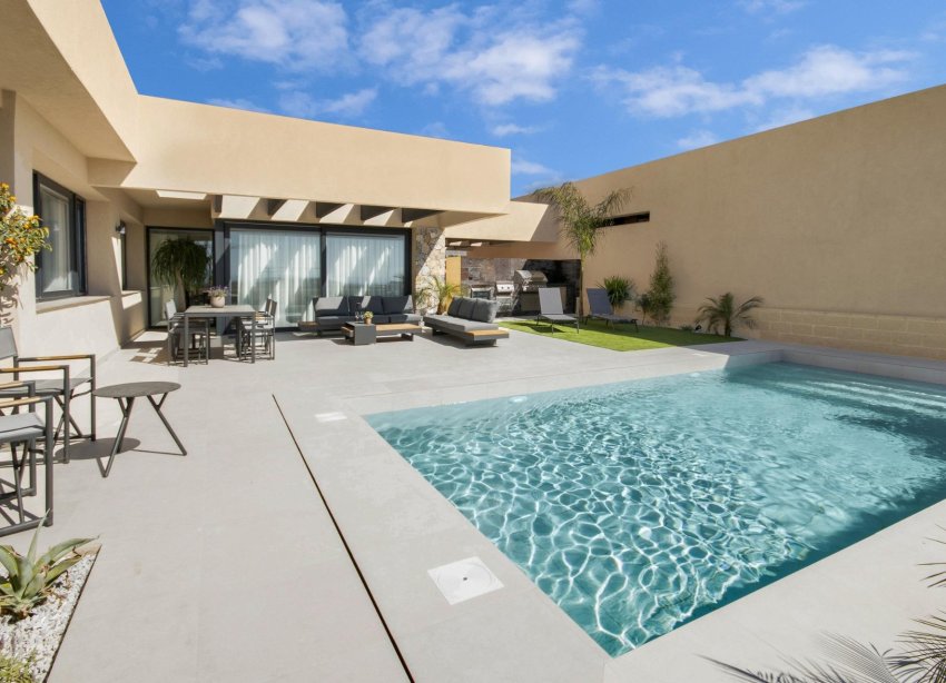 Rynek Pierwotny - Willa - Baños y Mendigo - Altaona Golf