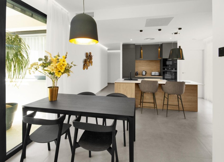 Rynek Pierwotny - Willa - Baños y Mendigo - Altaona Golf