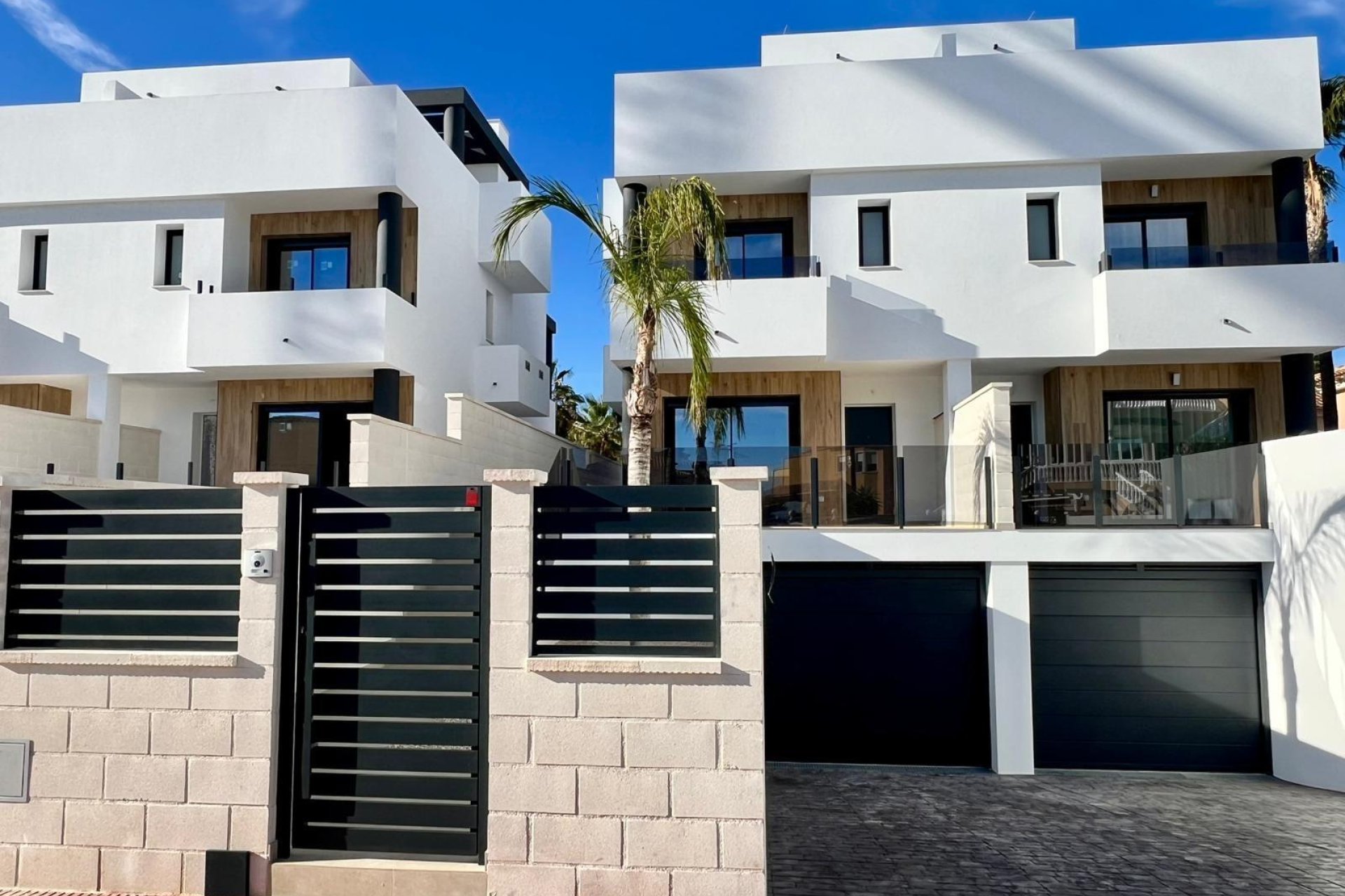 Rynek Pierwotny - Willa - Benferri - Benfis Park