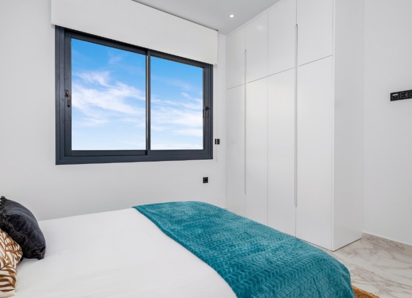 Rynek Pierwotny - Willa - Benijofar