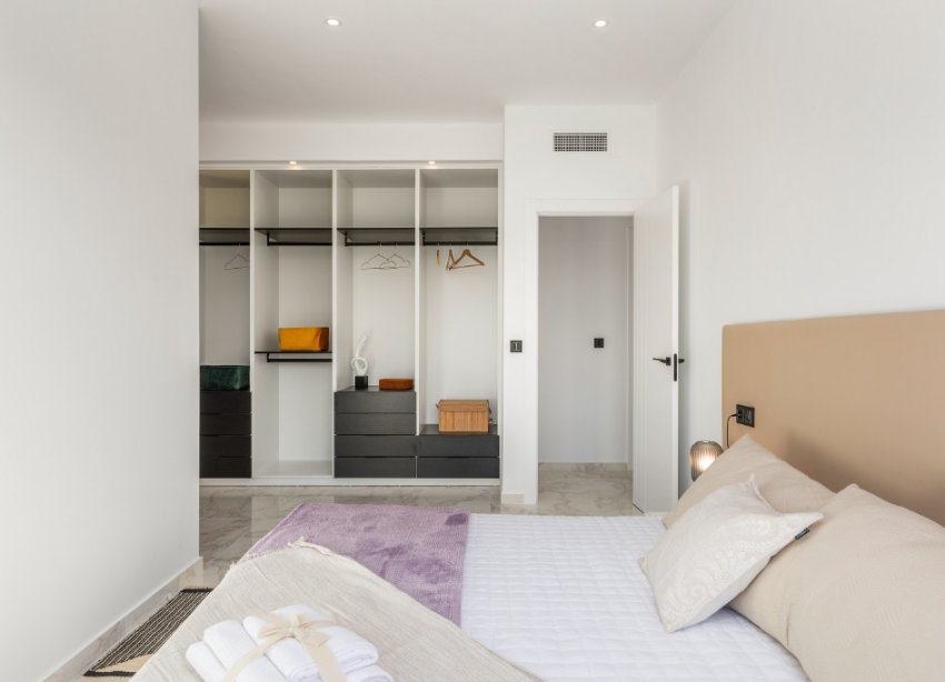 Rynek Pierwotny - Willa - Benijofar