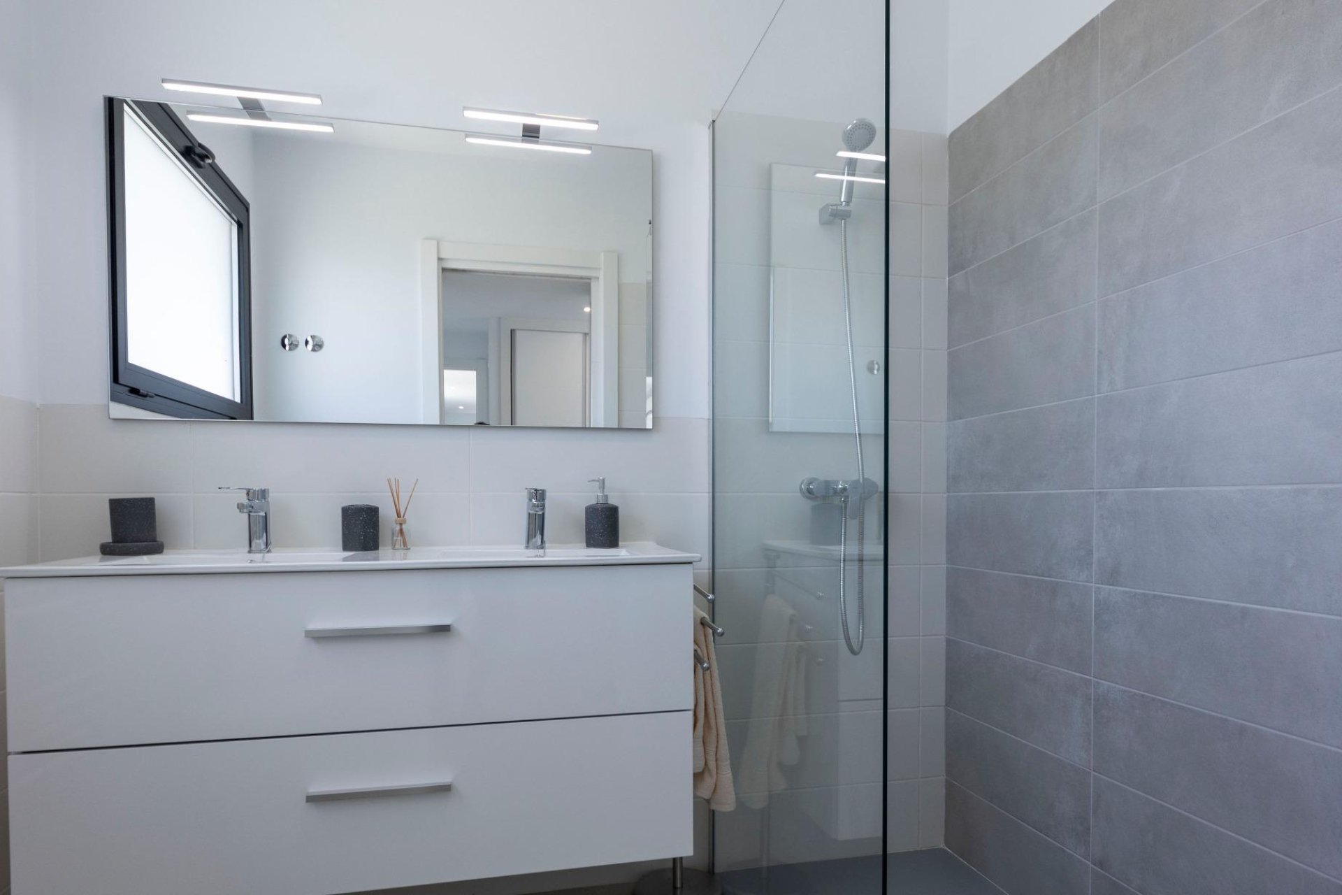 Rynek Pierwotny - Willa - Calasparra - Coto Riñales