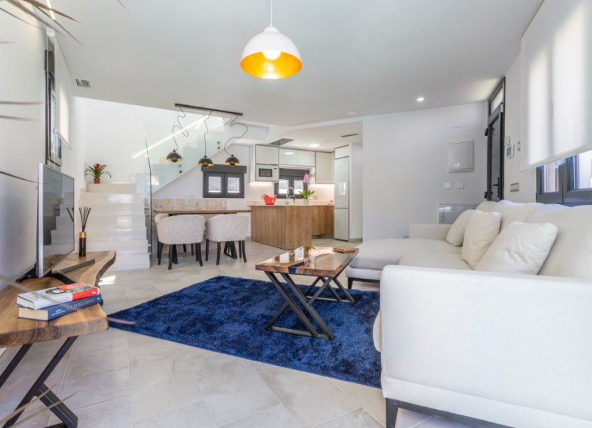 Rynek Pierwotny - Willa - La Mata