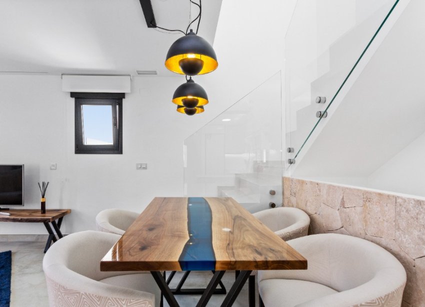 Rynek Pierwotny - Willa - La Mata