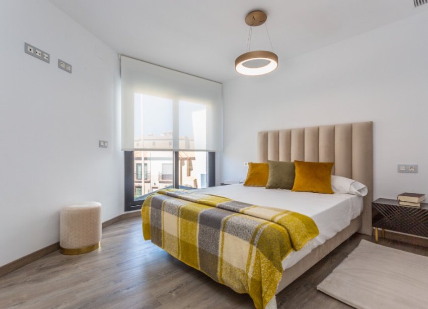 Rynek Pierwotny - Willa - La Mata