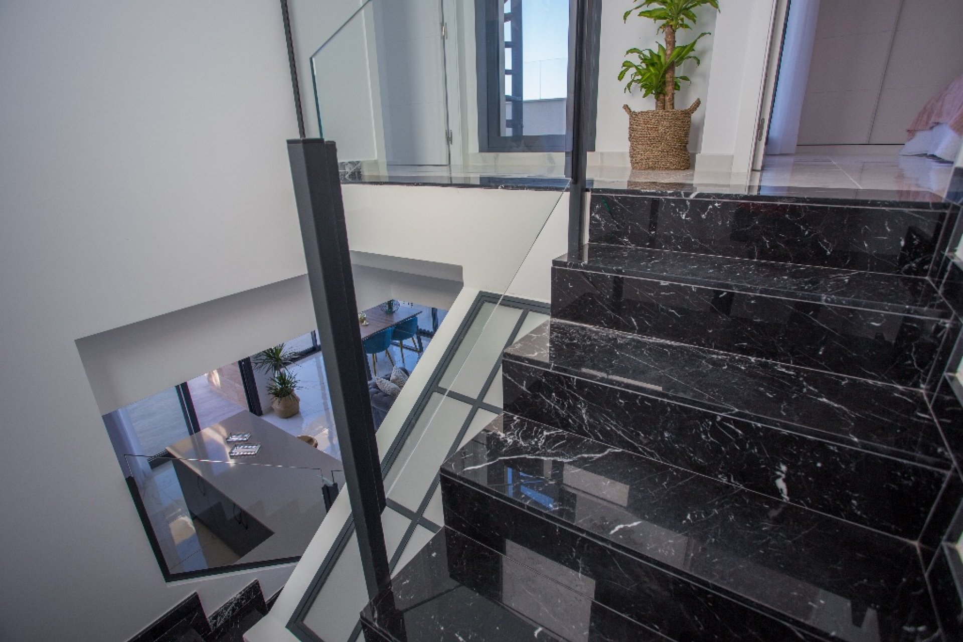 Rynek Pierwotny - Willa - Los Montesinos - La Herada