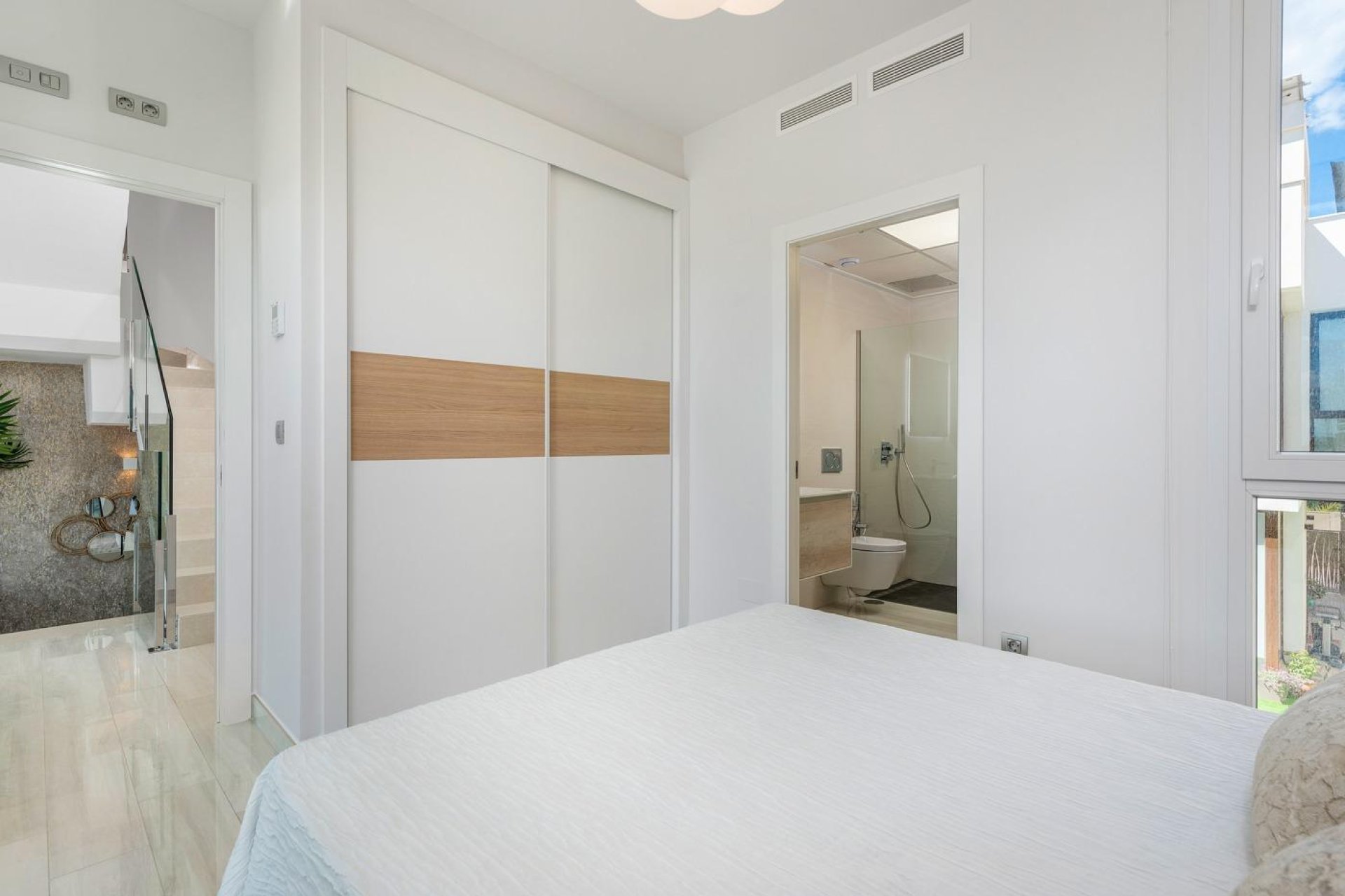 Rynek Pierwotny - Willa - Los Montesinos - La herrada