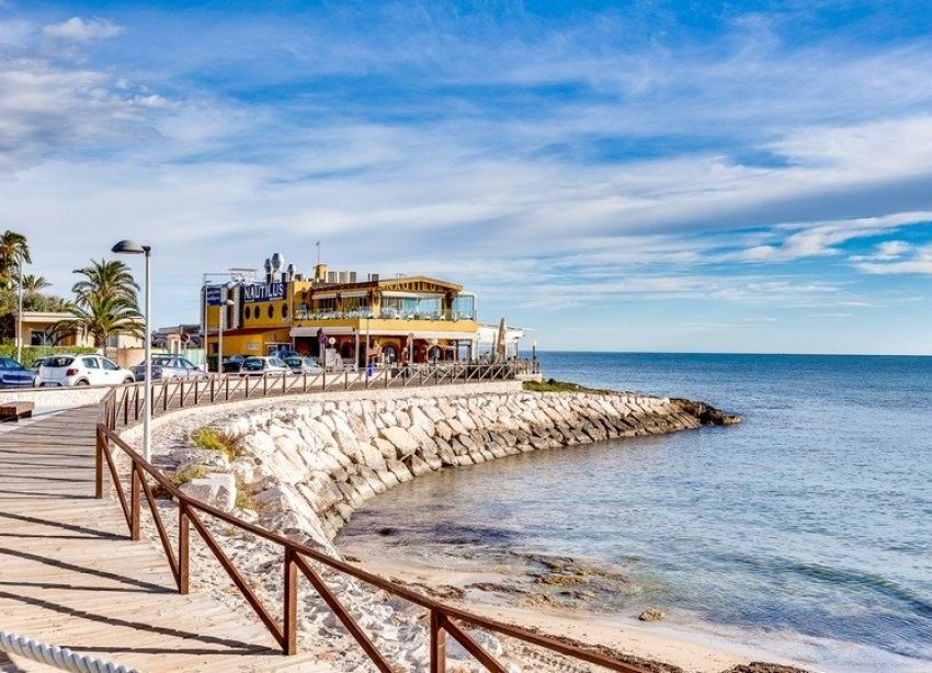 Rynek Pierwotny - Willa - Orihuela Costa - Punta Prima