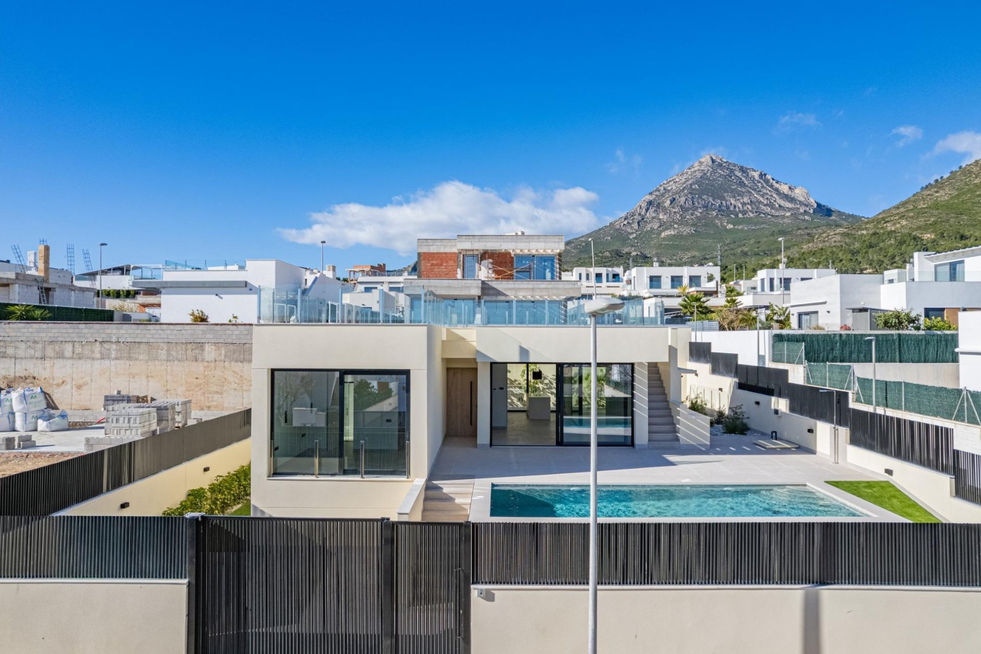 Rynek Pierwotny - Willa - Polop - La Alberca