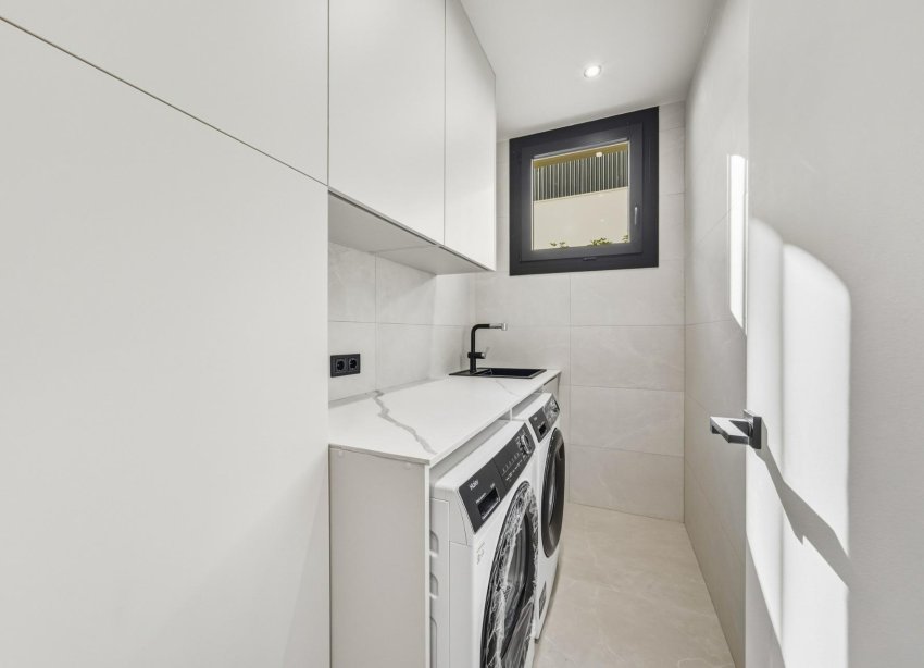 Rynek Pierwotny - Willa - Polop - La Alberca