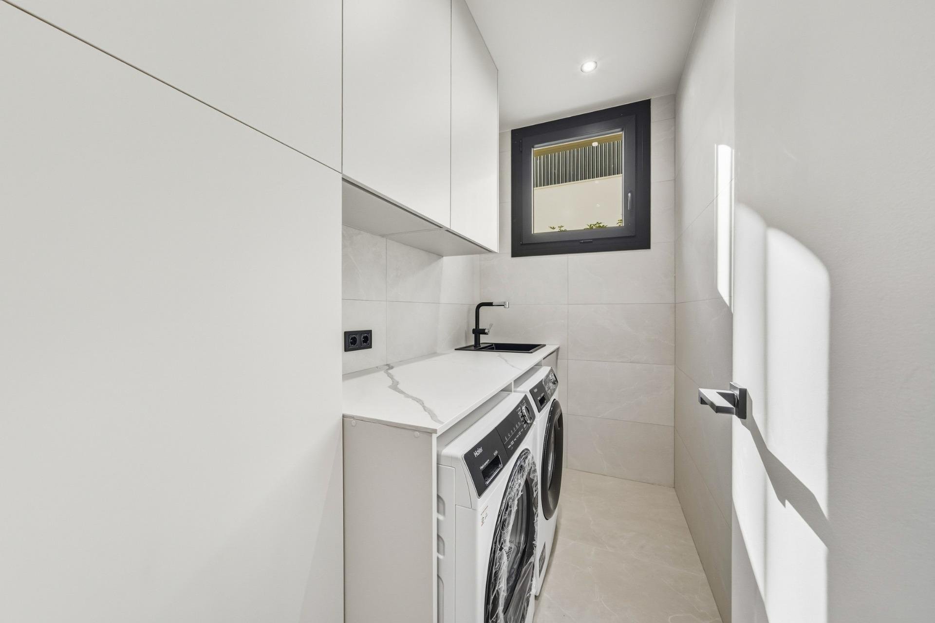 Rynek Pierwotny - Willa - Polop - La Alberca