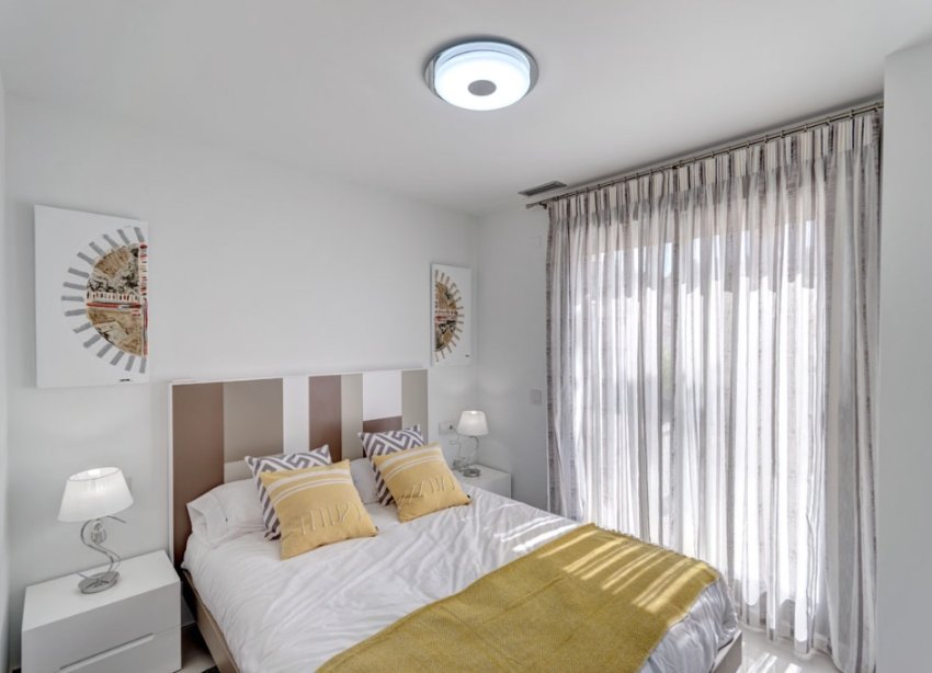 Rynek Pierwotny - Willa - San Miguel de Salinas