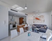 Rynek Pierwotny - Willa - San Miguel de Salinas