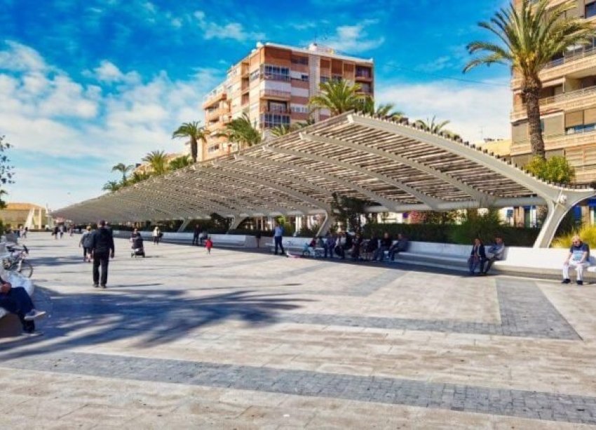 Rynek Pierwotny - Willa - Torrevieja - Aguas Nuevas 1