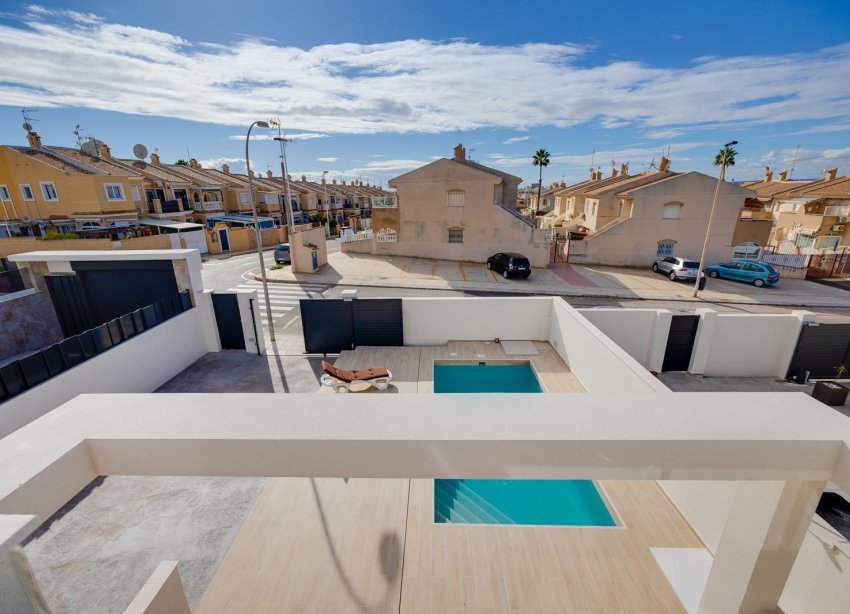 Rynek Pierwotny - Willa - Torrevieja - Aguas Nuevas