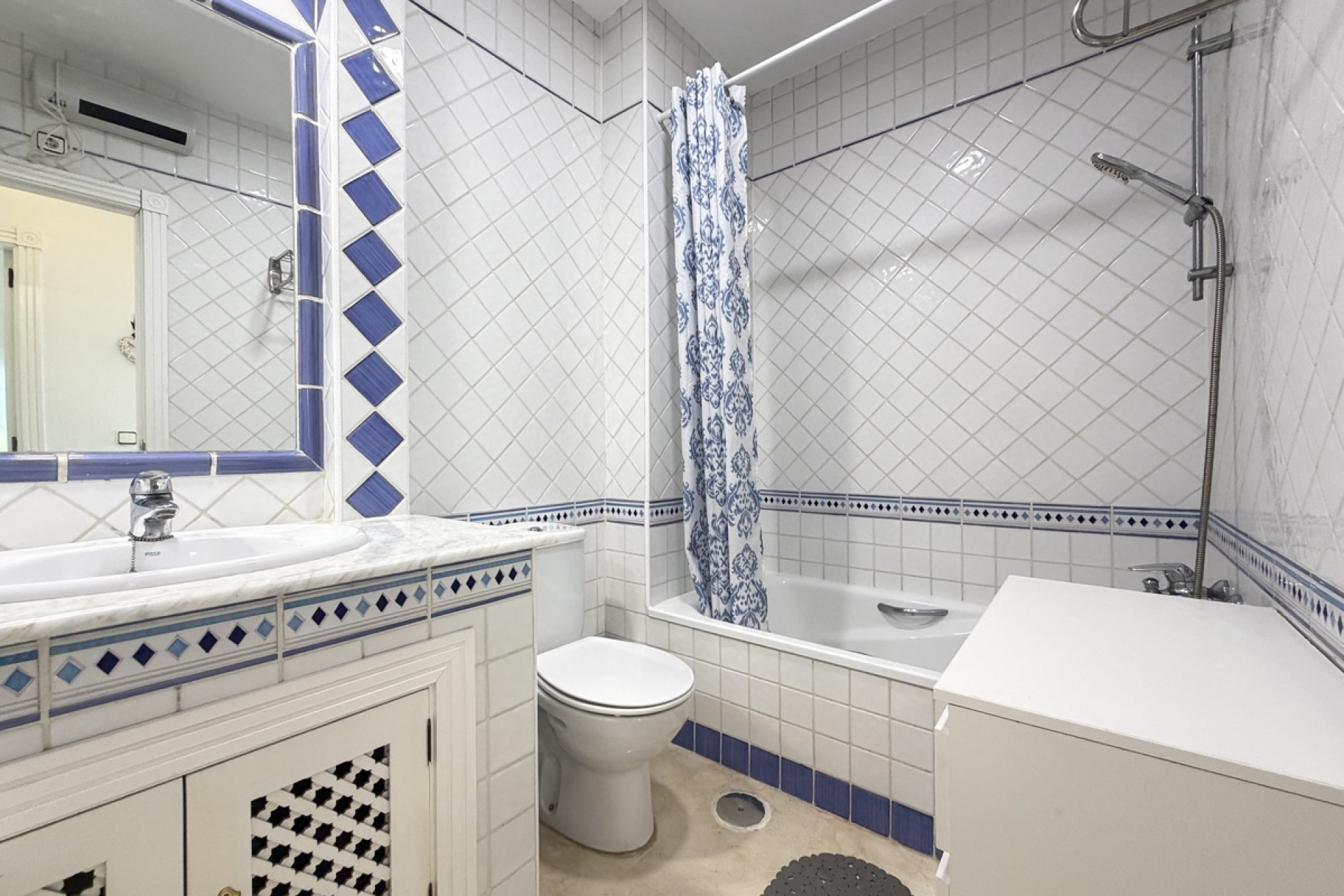 Rynek Wtórny - Apartament / Duplex - Orihuela Costa - Las Ramblas