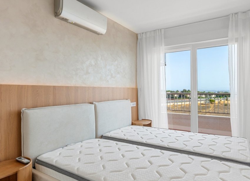 Rynek Wtórny - Apartament / Duplex - Orihuela Costa - Punta Prima