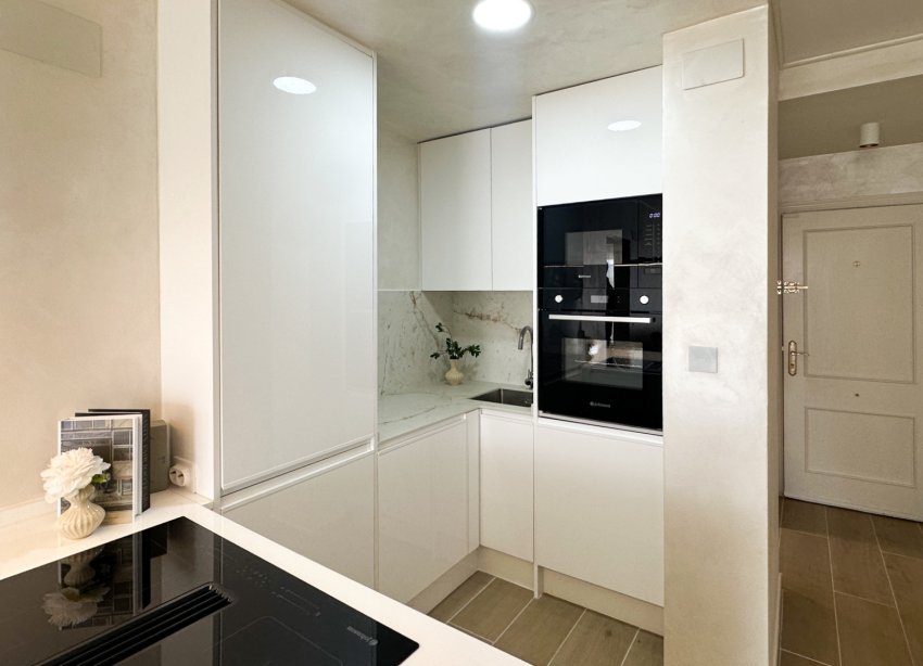 Rynek Wtórny - Apartament / Duplex - Torrevieja - Centro