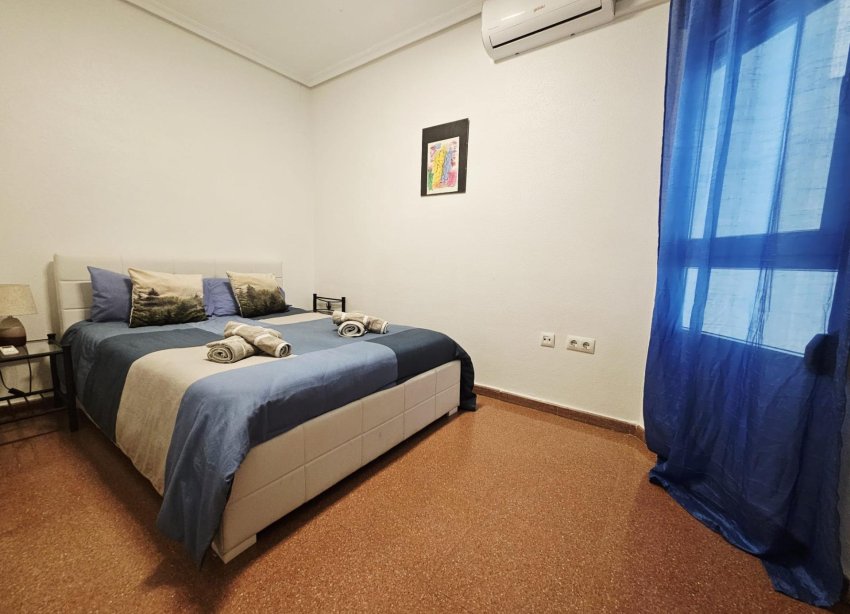 Rynek Wtórny - Apartament / Duplex - Torrevieja - Estacion de autobuses