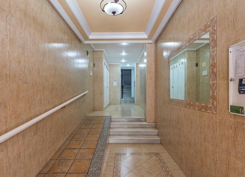 Rynek Wtórny - Apartament / Duplex - Torrevieja - Estacion de autobuses