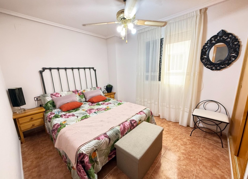 Rynek Wtórny - Apartament / Duplex - Torrevieja - Estacion de autobuses