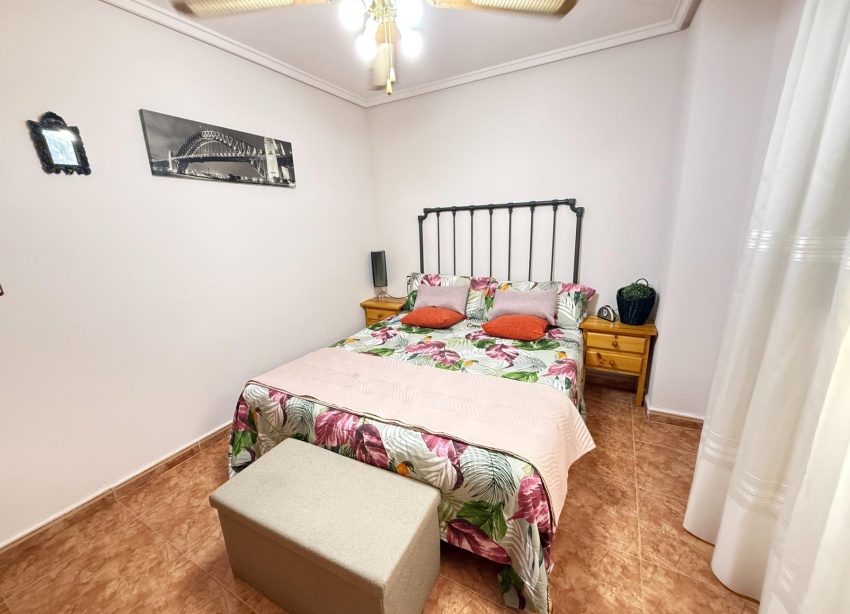 Rynek Wtórny - Apartament / Duplex - Torrevieja - Estacion de autobuses