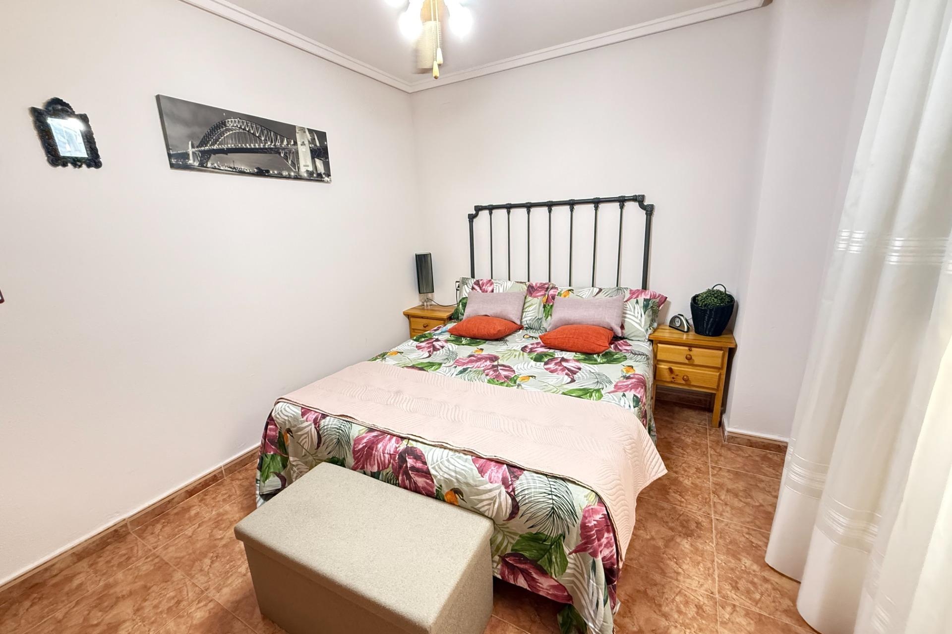 Rynek Wtórny - Apartament / Duplex - Torrevieja - Estacion de autobuses