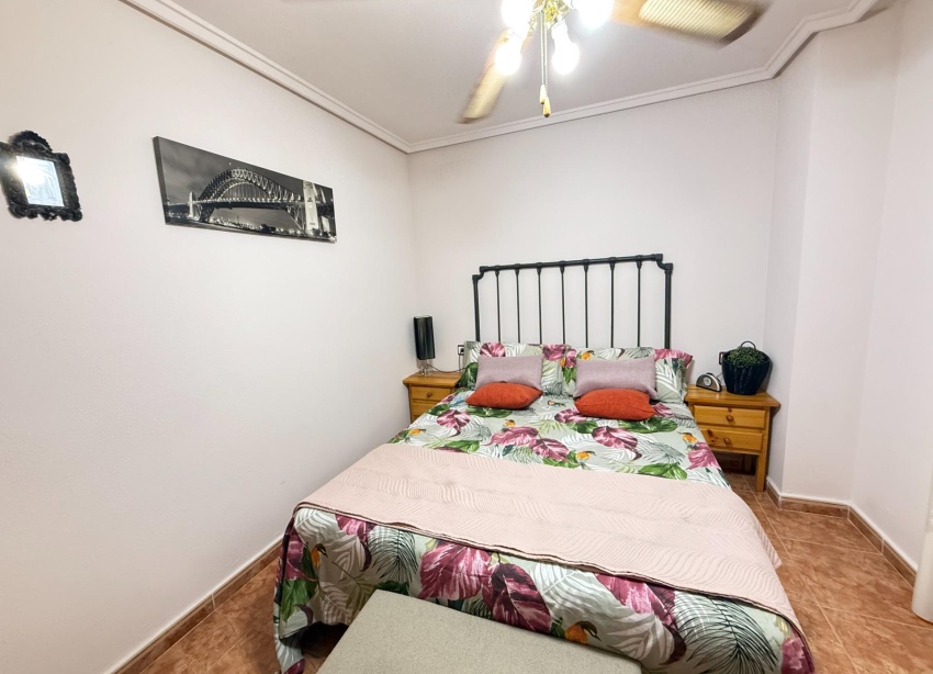 Rynek Wtórny - Apartament / Duplex - Torrevieja - Estacion de autobuses