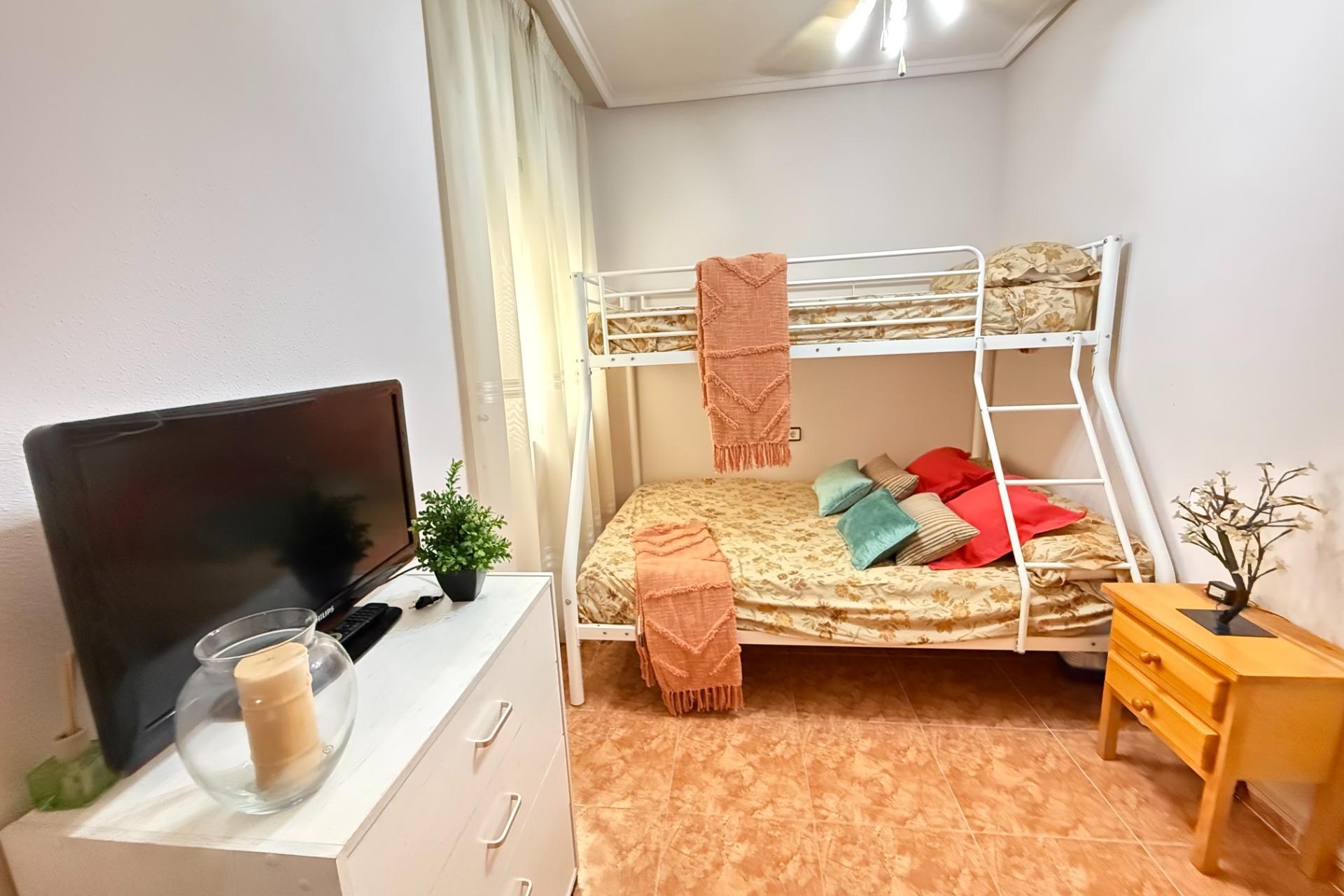 Rynek Wtórny - Apartament / Duplex - Torrevieja - Estacion de autobuses