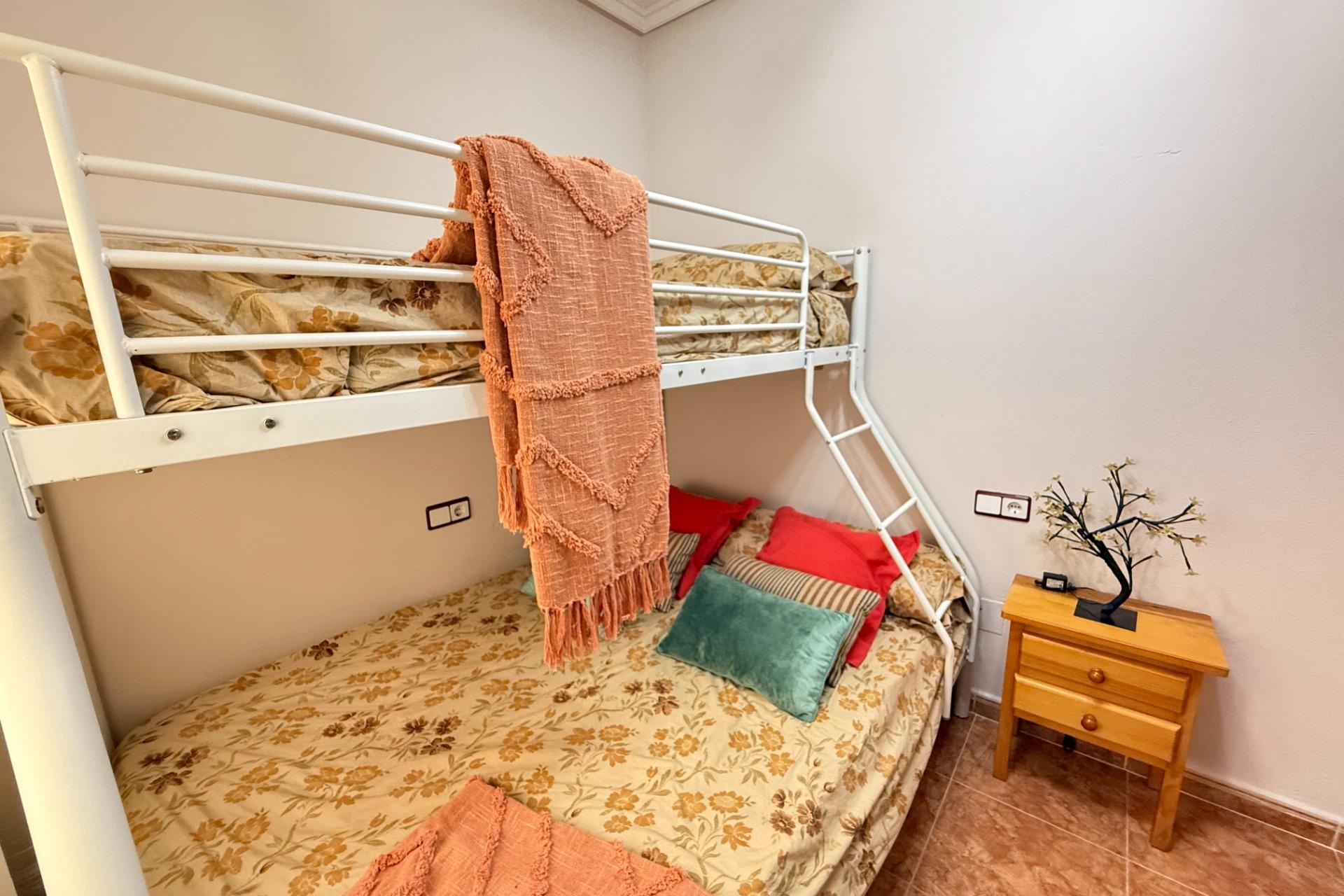 Rynek Wtórny - Apartament / Duplex - Torrevieja - Estacion de autobuses
