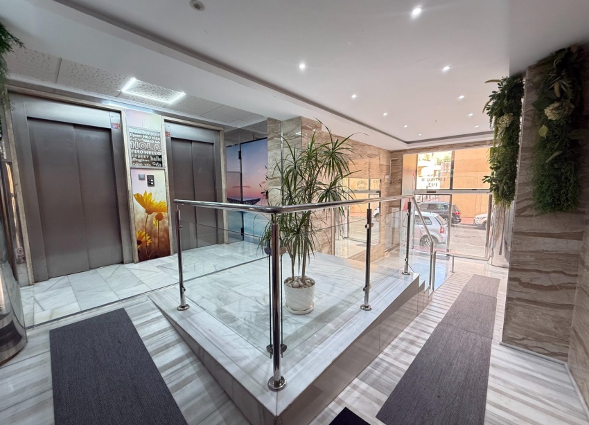 Rynek Wtórny - Apartament / Duplex - Torrevieja - Estacion de autobuses