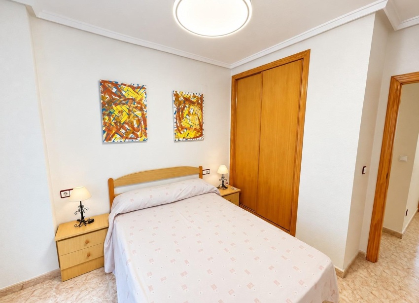 Rynek Wtórny - Apartament / Duplex - Torrevieja - Estacion de autobuses