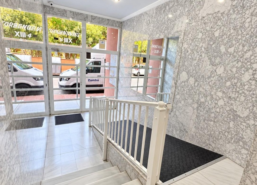 Rynek Wtórny - Apartament / Duplex - Torrevieja - Estacion de autobuses