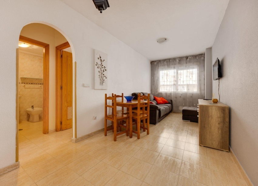 Rynek Wtórny - Apartament / Duplex - Torrevieja - Estacion de autobuses
