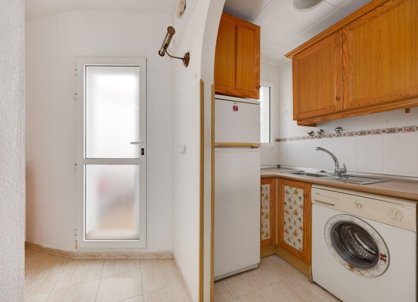 Rynek Wtórny - Apartament / Duplex - Torrevieja - Estacion de autobuses