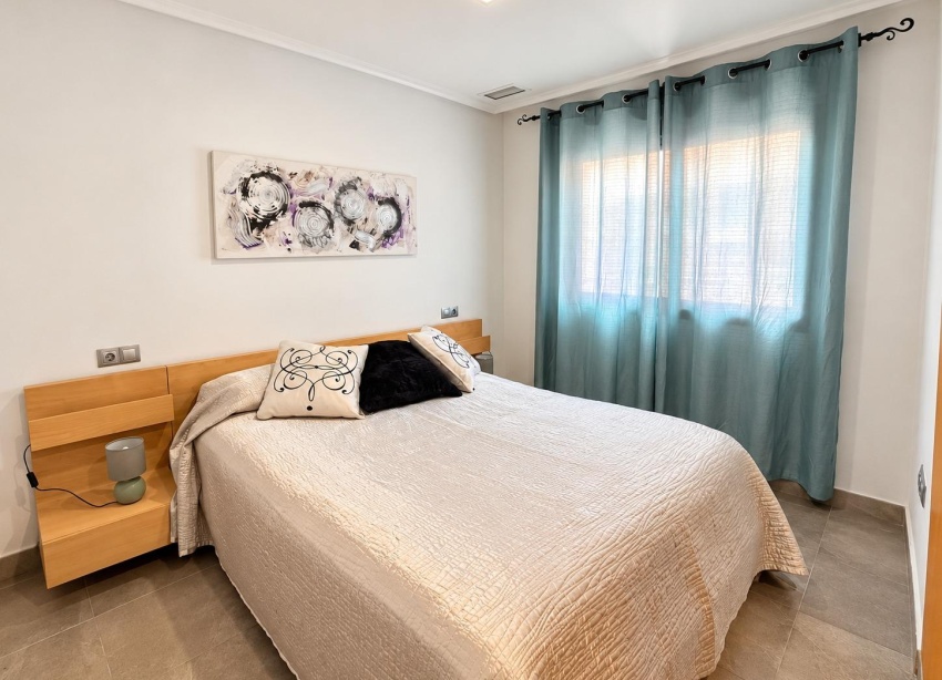 Rynek Wtórny - Apartament / Duplex - Torrevieja - La Mata