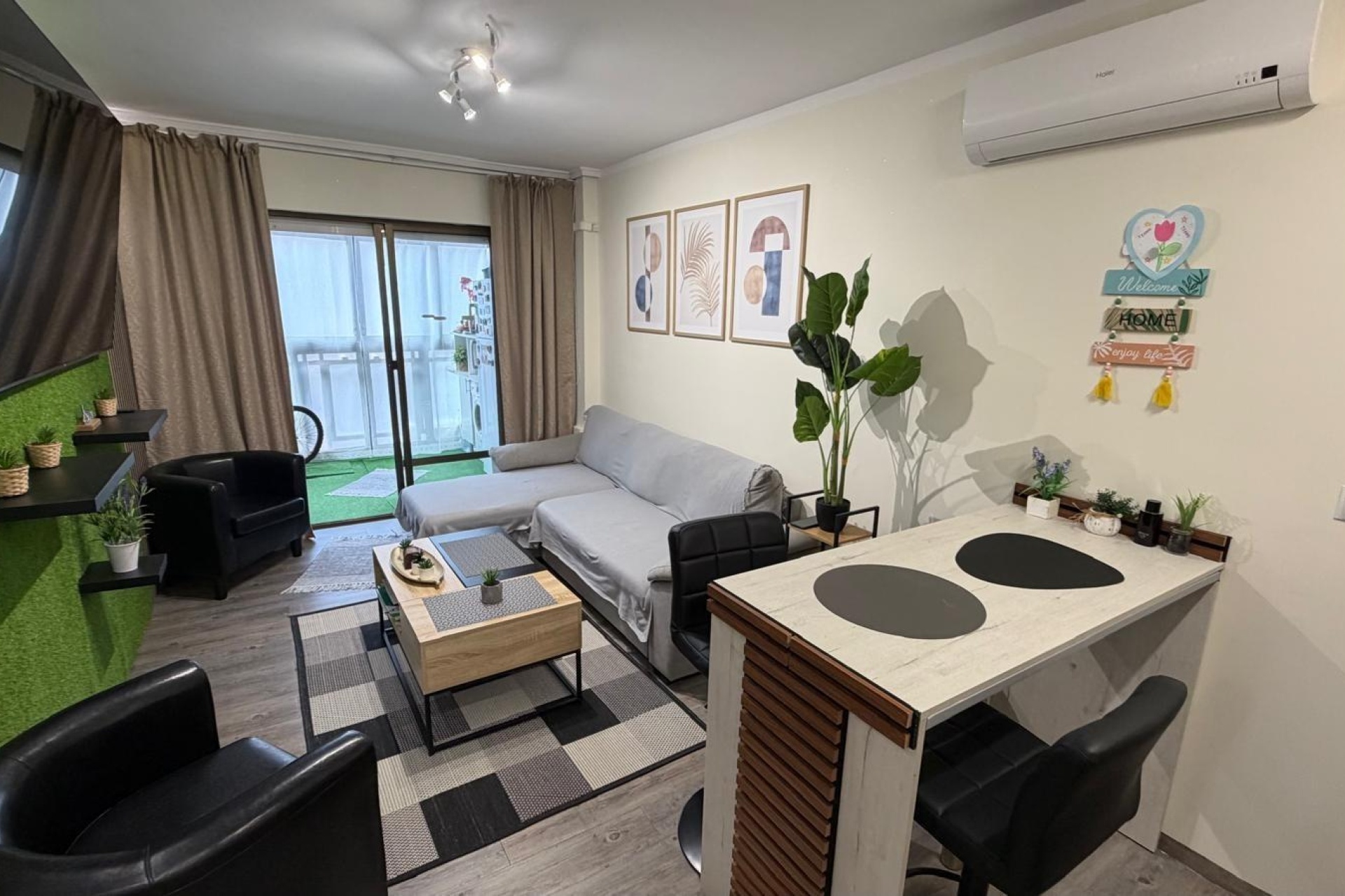 Rynek Wtórny - Apartament / Duplex - Torrevieja - La Siesta