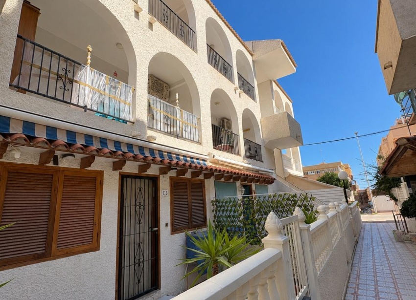 Rynek Wtórny - Apartament / Duplex - Torrevieja - Los Europeos