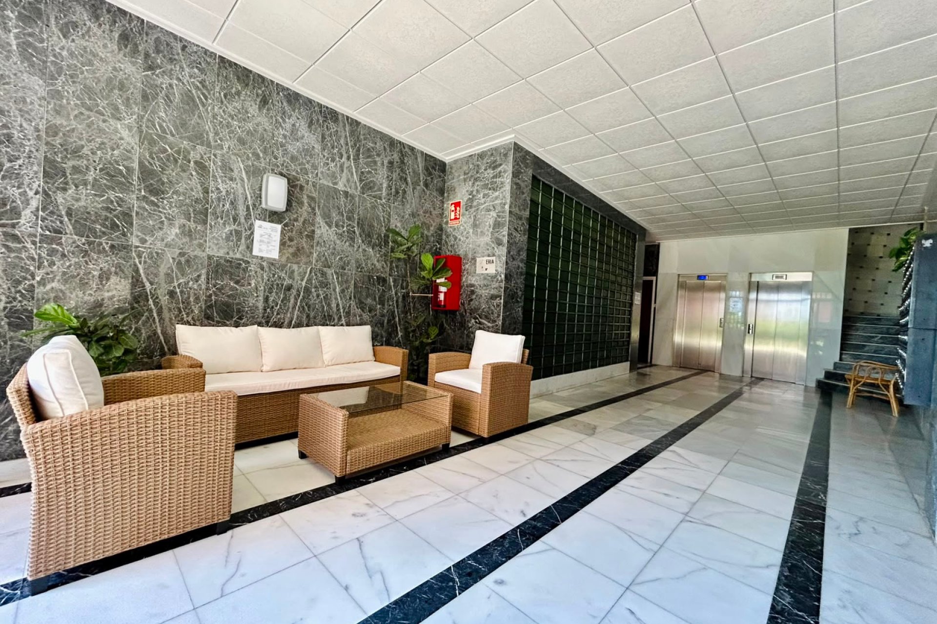 Rynek Wtórny - Apartament / Duplex - Torrevieja - Playa de los Locos