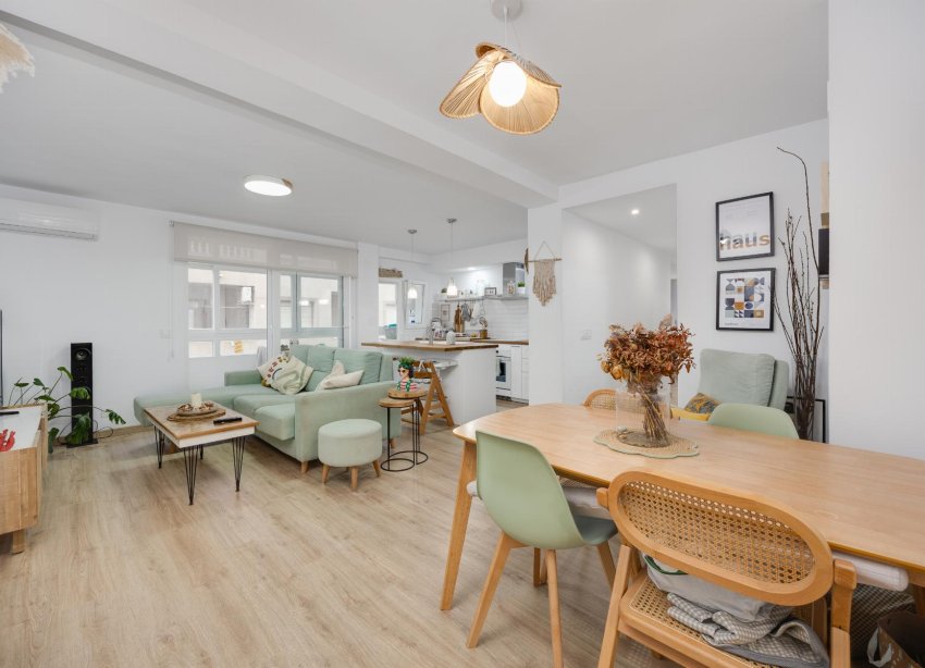 Rynek Wtórny - Apartament / Duplex - Torrevieja - Playa de los Naufragos