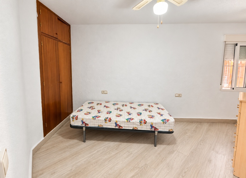 Rynek Wtórny - Apartament / Duplex - Torrevieja - Playa de los Naufragos