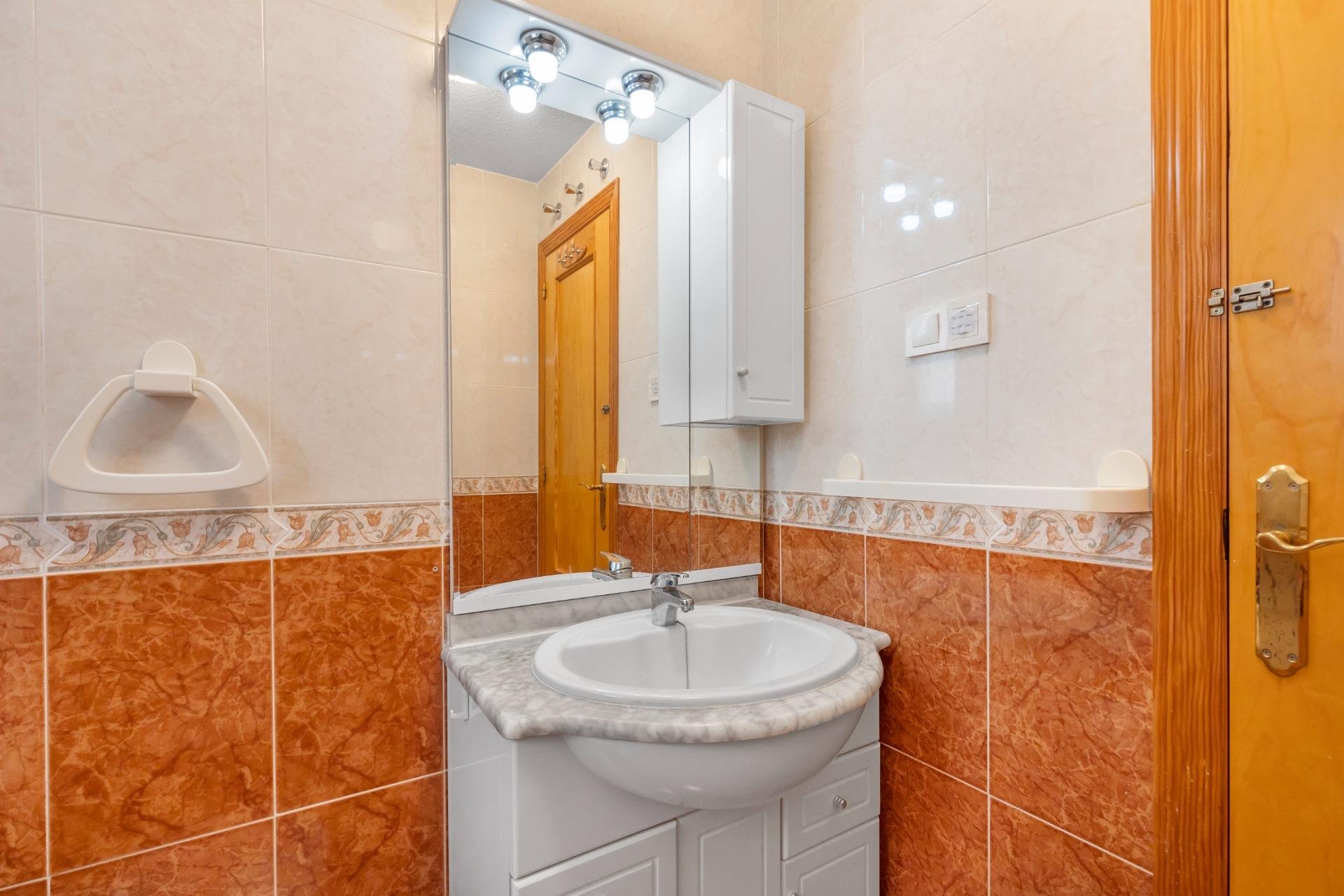 Rynek Wtórny - Apartament - Torrevieja - Centro - Muelle Pesquero