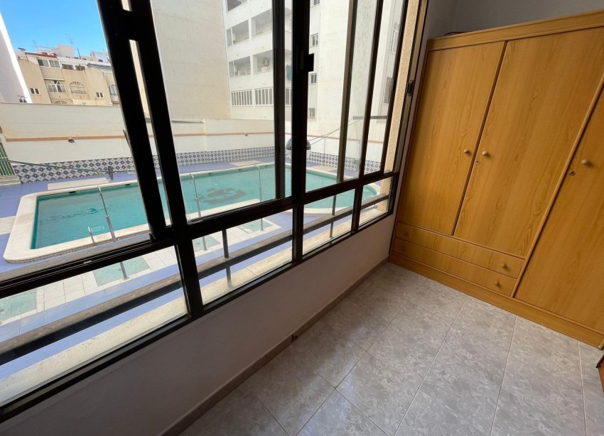 Rynek Wtórny - Apartament - Torrevieja - Estacion de autobuses