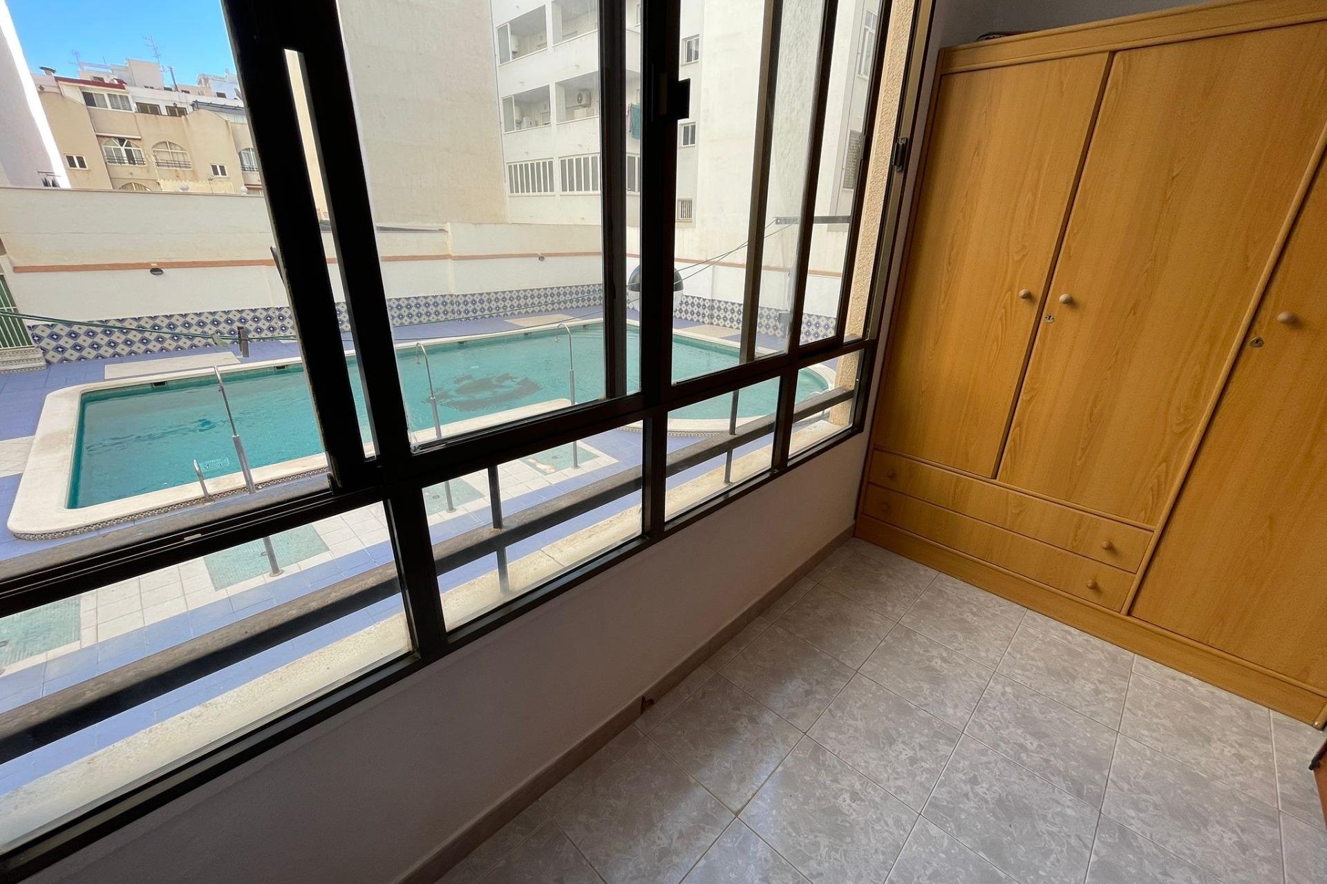 Rynek Wtórny - Apartament - Torrevieja - Estacion de autobuses