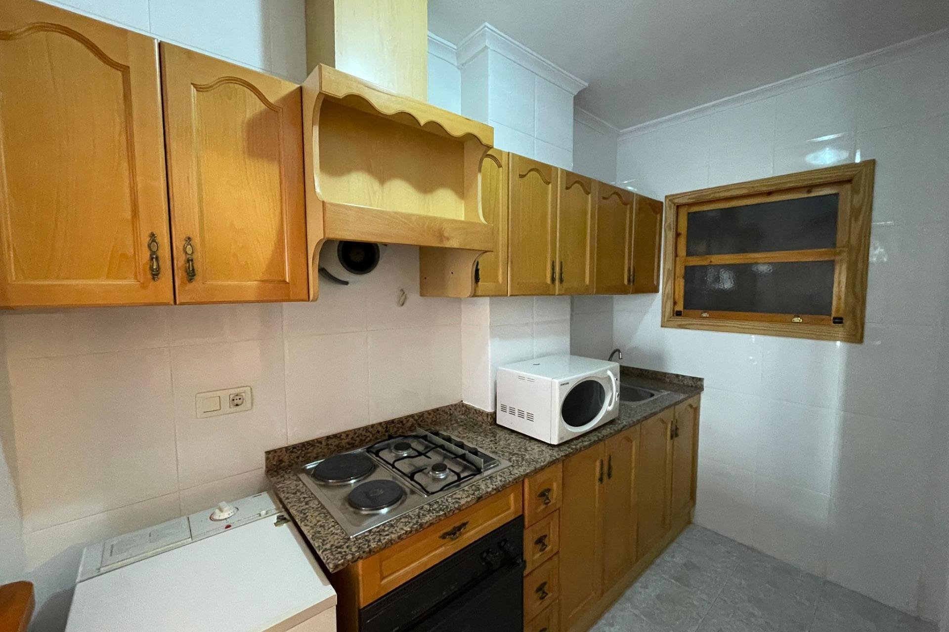 Rynek Wtórny - Apartament - Torrevieja - Estacion de autobuses