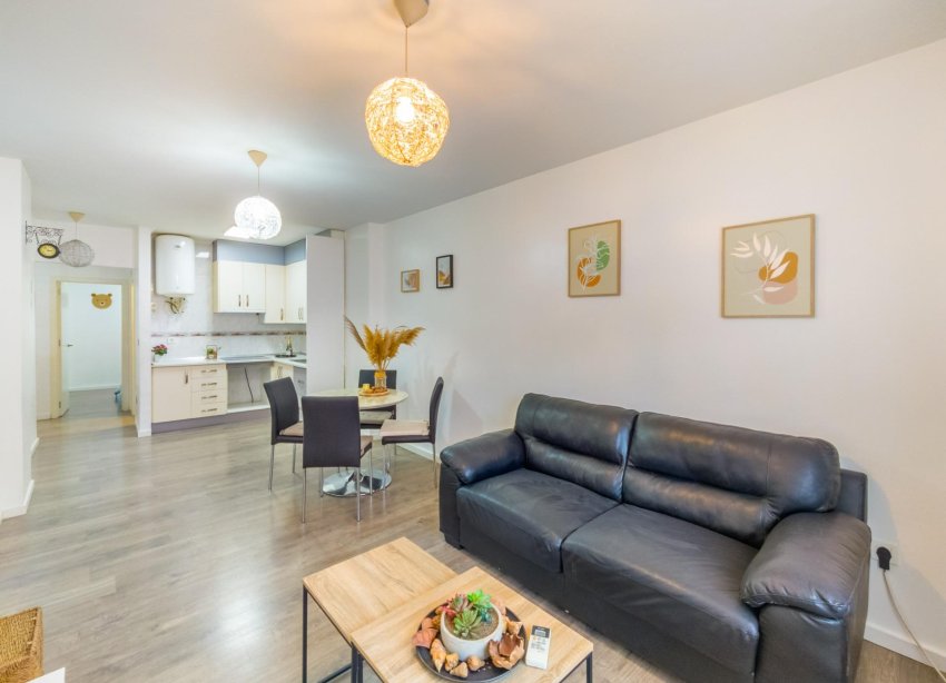 Rynek Wtórny - Apartament - Torrevieja - Estacion de autobuses