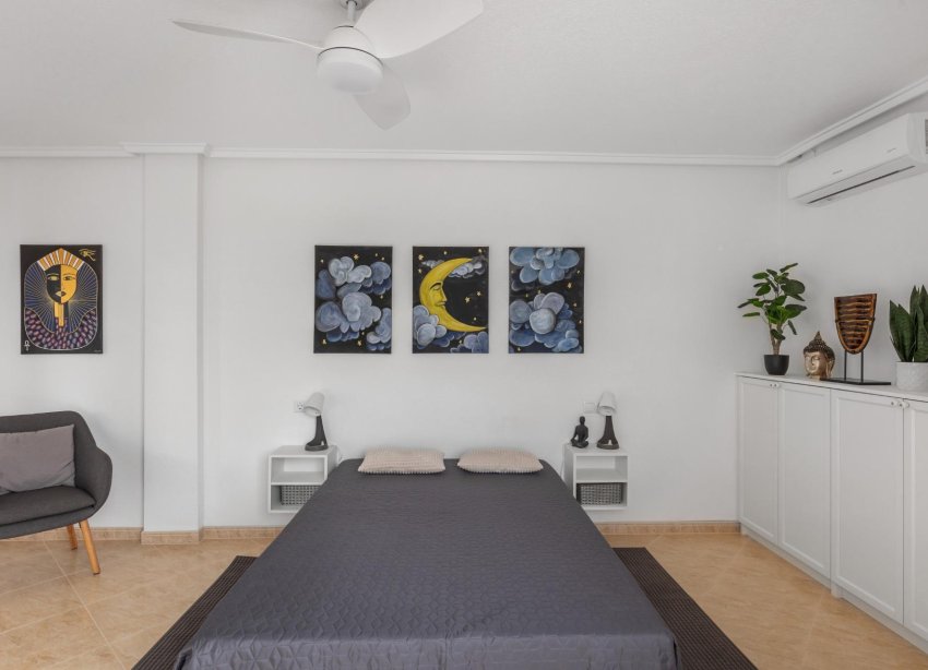 Rynek Wtórny - Apartament - Torrevieja - Estacion de autobuses