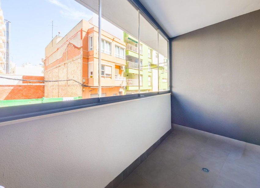 Rynek Wtórny - Apartament - Torrevieja - Estacion de autobuses